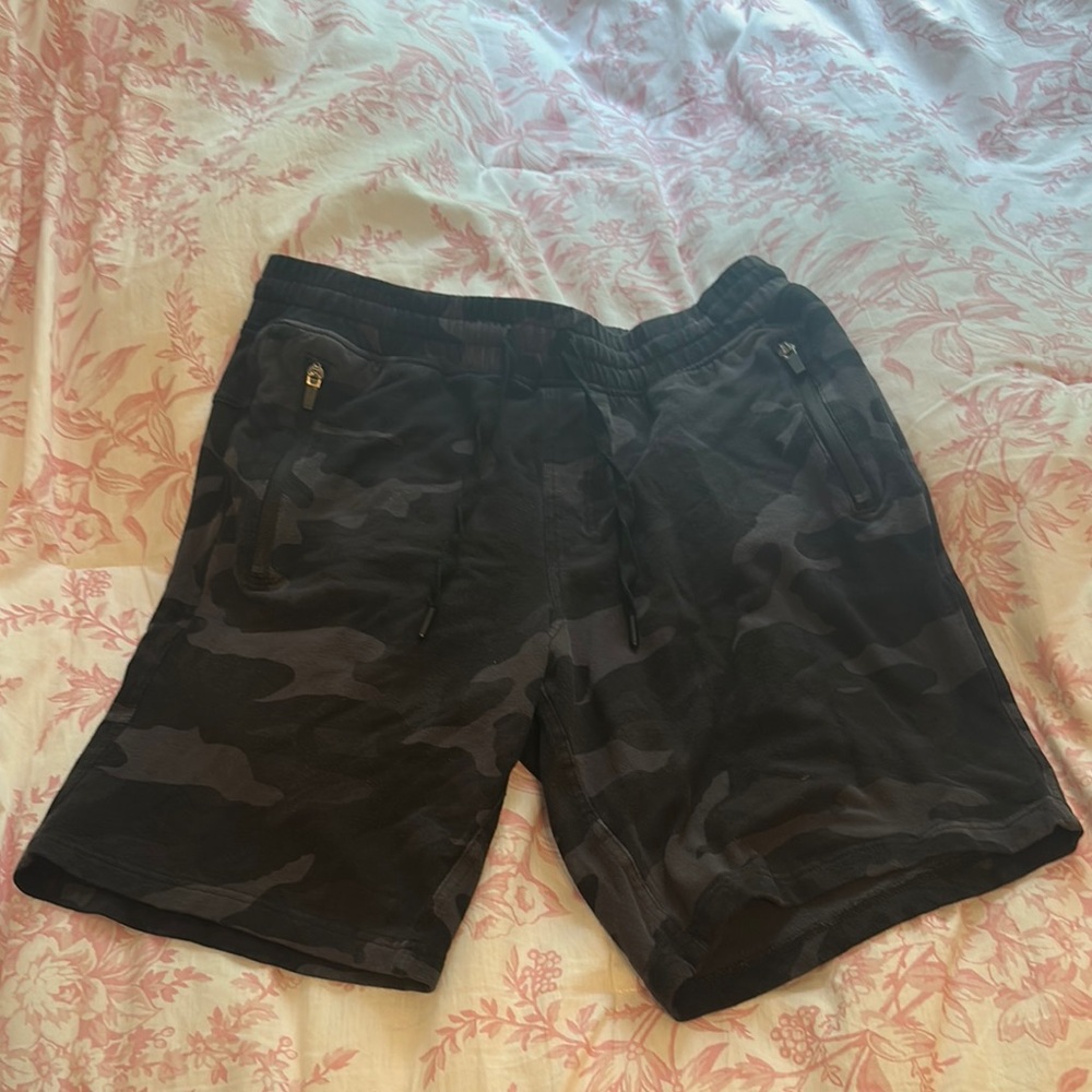 90 Degree By Reflex Black and Gray Athletic Shorts